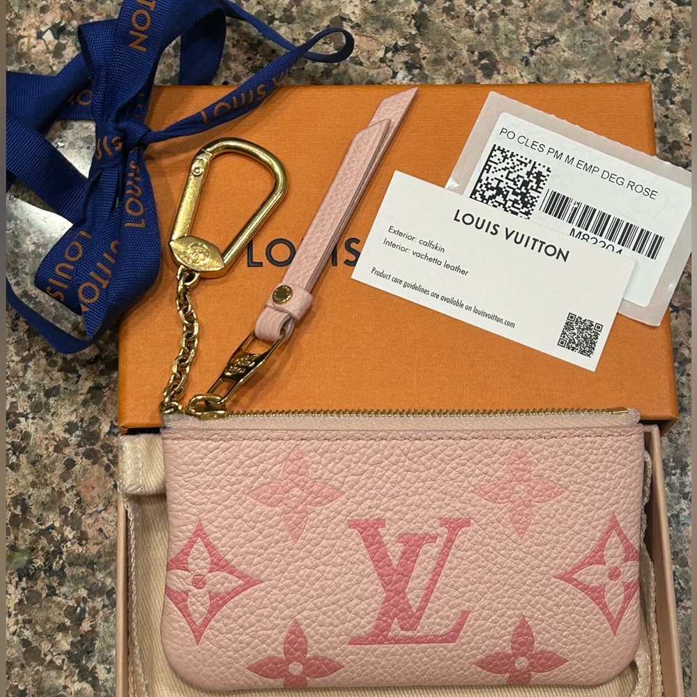 🎀Louis Vuitton By The Pool Key Pouch🎀